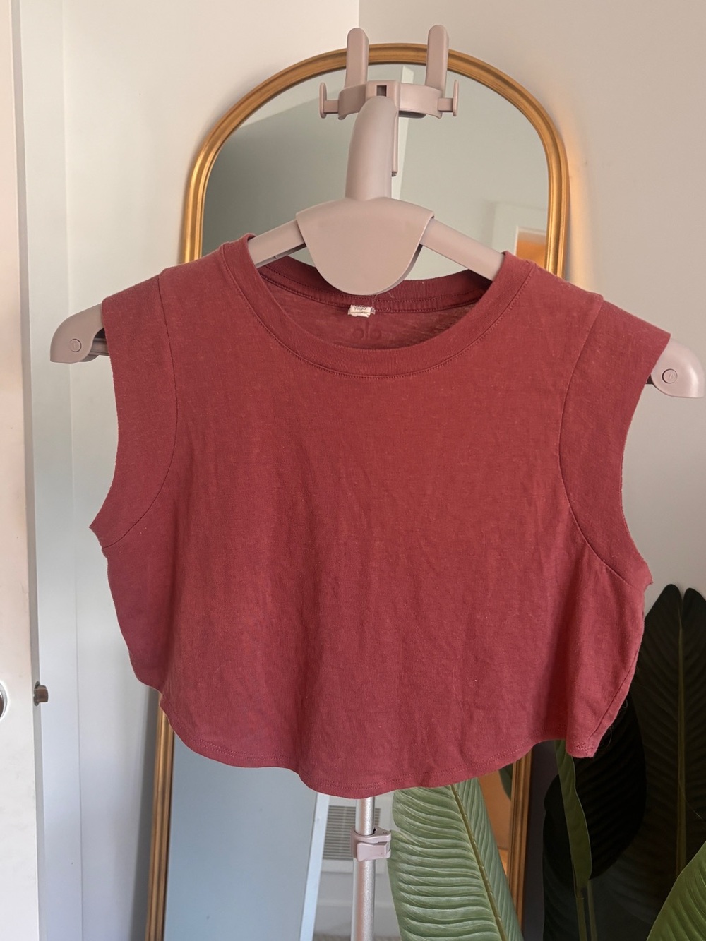 ALO Yoga Rose Cropped Muscle Tank